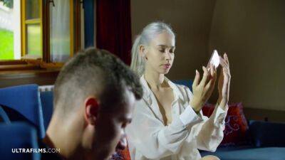 Arteya - Selfie With Biggie - upornia.com