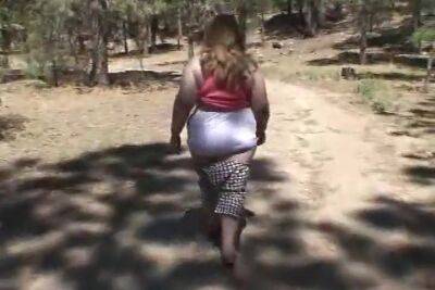 Mature Booty Walk - upornia.com