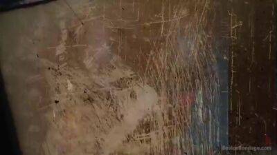 Boxed In - upornia.com