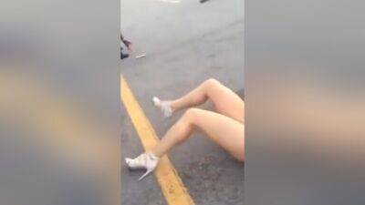 Cat Fight - hclips.com