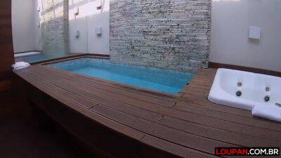 Loupan - Morena Gulosa Da O Cuzinho E Pede Gozo Na Boca - upornia.com