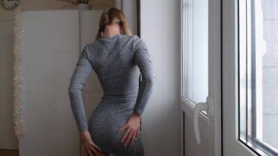 Amateur Blonde Teen Plays Solo - hclips.com