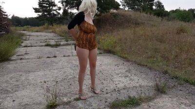 Amateur Milf Outside! Big Tits And Big Ass ! Street Nude - hclips.com