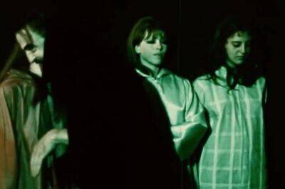 The Mad Love Life Of A Hot Vampire (1971) - upornia.com