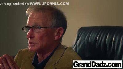 Luna - Dirty Mouth On Worn Out Cock With Luna Melba - upornia.com