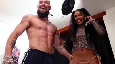 Brianna Moore And Anna M In Brodie Graves Are Horny And Ready To - upornia.com