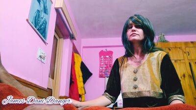 My Beaytuiful Neighbor Smokes On Web Cam With Me - hclips.com