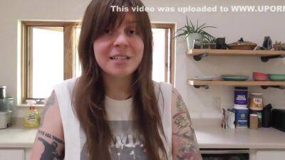 Wisconsin Neighbor Begs For Your Cock And Creampie Pov - upornia.com