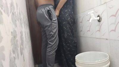 Bathroom Sex Hot Aunty With Very Yang Boyfriend Taking Bat - hclips.com