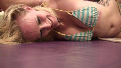 Veve Vs Rachel With Mandy Malone - upornia.com