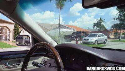 Kelsie doing anal - veryfreeporn.com