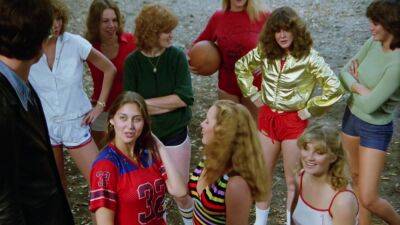 Heavenly Desire 1979 - upornia.com