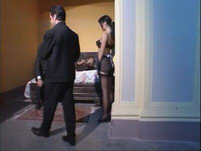 Lalbergo Della Paura - Scena #03 - (versione Originale) - upornia.com