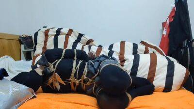 Selfbondage On The Bed - upornia.com