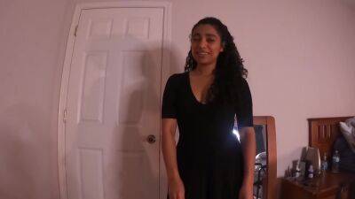 Up Close With Sissy Zz - hclips.com