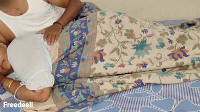 Ammi Jaan Ko Raat Mei Pela - upornia.com