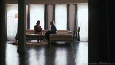 Babe Lesbian Licking Their Wet Cunt - upornia.com