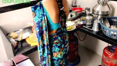 Hai - ( Kichen Sex )6) Mami Khana Khane Baithi Hai Jab Tak Chod Lete Hai - hclips.com