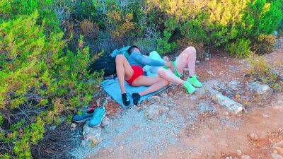 Public Sex - Way To The Beach - hclips.com