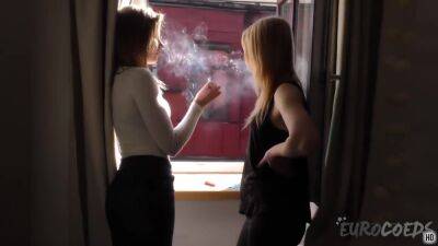 Tiny Candice Going Down On Tiny Sarah To Or - upornia.com