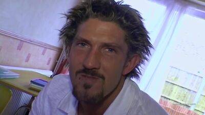 Suzy And Mark - upornia.com - Britain