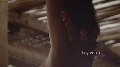 Clover And Nude Yoga In Bali - upornia.com