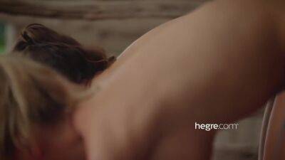 Clover And Nude Yoga In Bali - upornia.com