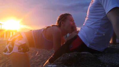 Fuck At Sunset On Beach - upornia.com