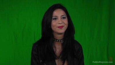 Cum Dumpster Loves Being Passed Around A Punk Show - upornia.com