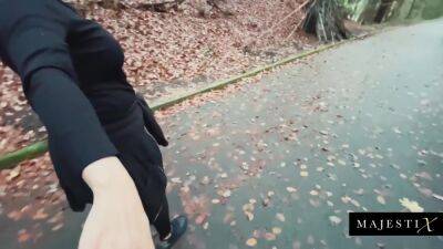 Cette Joggeuse Me Suce Dans Les Bois I Majestix - hclips.com