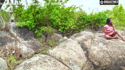 Desi Mountain Girl Fucked With A Stranger In Open Jungle Mountain Full Video - upornia.com - India