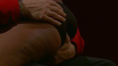 Black Top Model Prefer White Dicks - upornia.com