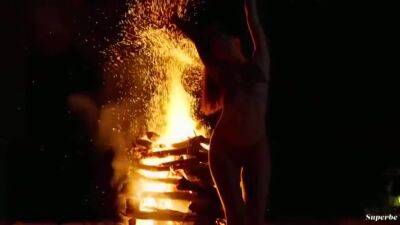 Irina Sivalna - Liquid Gold - upornia.com