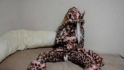 A Faceless Leopard - upornia.com