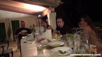 Mea Melone - And Spanelka Wild With Mea Melone And Shara Jones - upornia.com