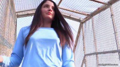 Arielle Outdoor Upskirt Ii 01 - upornia.com