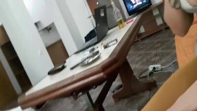 She Sucks Her While She Talks To Her Boyfriend On The Phone 9 Min - hclips.com