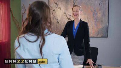 Abigail Mac - Office slut Abigail Mac gets pounded at work - sexu.com