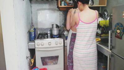 El Esta Enojada, Pero Tuvimos Sexo En La Cocina!!! 6 Min - hclips.com