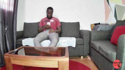 He Masturbates And His Girlfriend Comes More To Excite Him With A Striptease - hclips.com