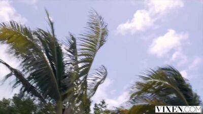 Lifeguard Allie Hooks Up With Guest On Private Beach On Pornhd - hclips.com