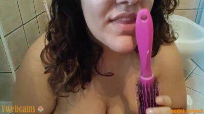 Bbw In The Bathroom - hclips.com