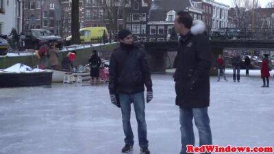 Curvy amsterdam hooker being doggystyled - veryfreeporn.com