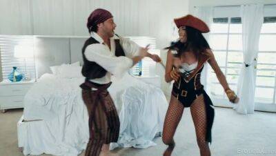 Rachel Rivers - Costume Fantasy - porntry.com