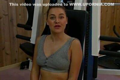 Redhead Teen Loves To Get Double Penetrated In A Threesome - upornia.com