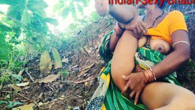 Indian Village Bhabhi Outside Fingering Fuck - hclips.com - India