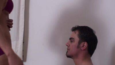 Amateur Face Slapping - upornia.com