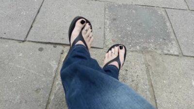 Sexy Feet Public - upornia.com - Poland