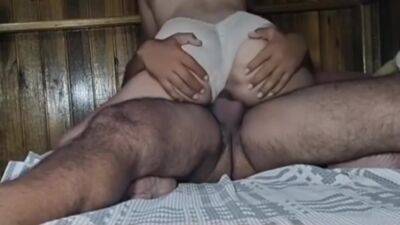 بنت جارتنا جات تحوى و ما رحمتهاش - hclips.com