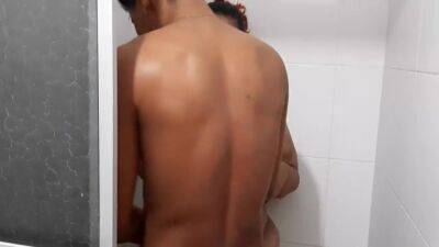 I Shower With The Neighbor At Her House - upornia.com - Colombia